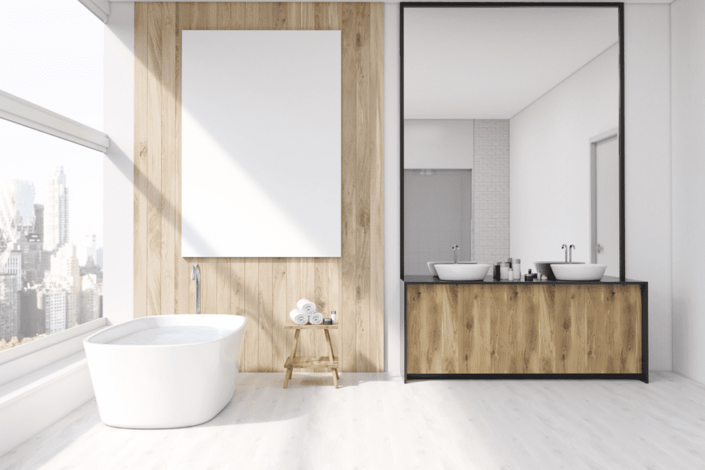 Czarno-biała łazienka z drewnem