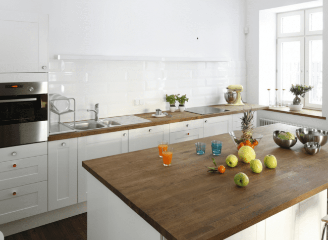 kuchnia bez górnych szafek