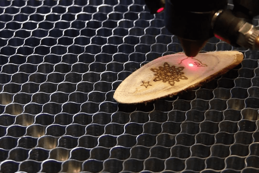 Grawerowanie ploterem laserowym