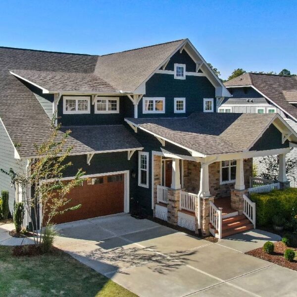 ganek jako ładna dobudówka do domu