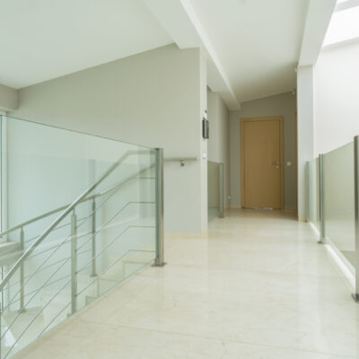 ile kosztują szklane balustrady