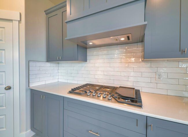 jak wygląda okap kuchenny podszafkowy