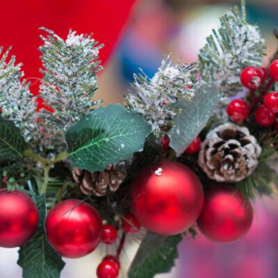 sztuczny śnieg na dekoracjach