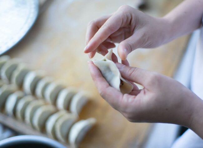 ile gotować pierogi