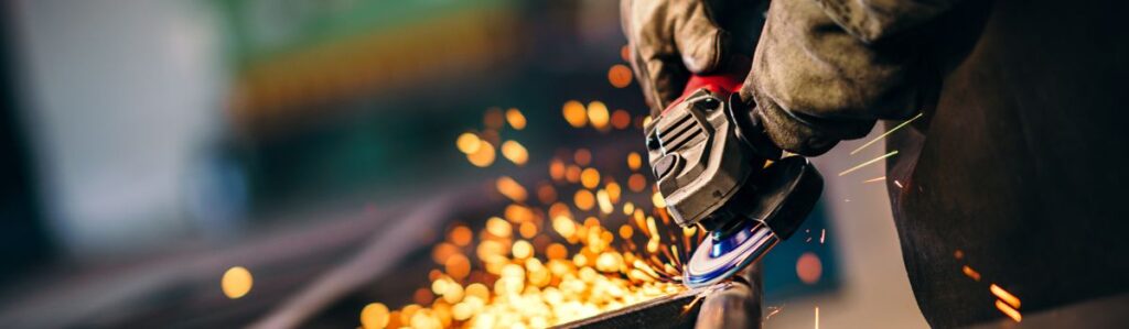 Szlifierka sprawdzi się w każdym przydomowym warsztacie