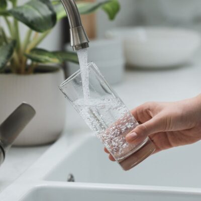 skąd się bierze woda w kranie