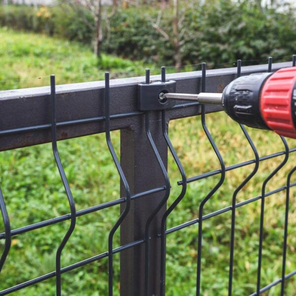 Montaż i konserwacja paneli ogrodowych