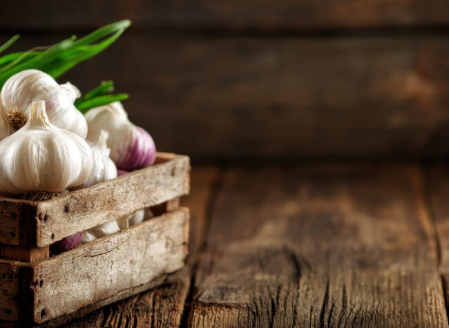 Jak przechowywać czosnek na zimę w domu?