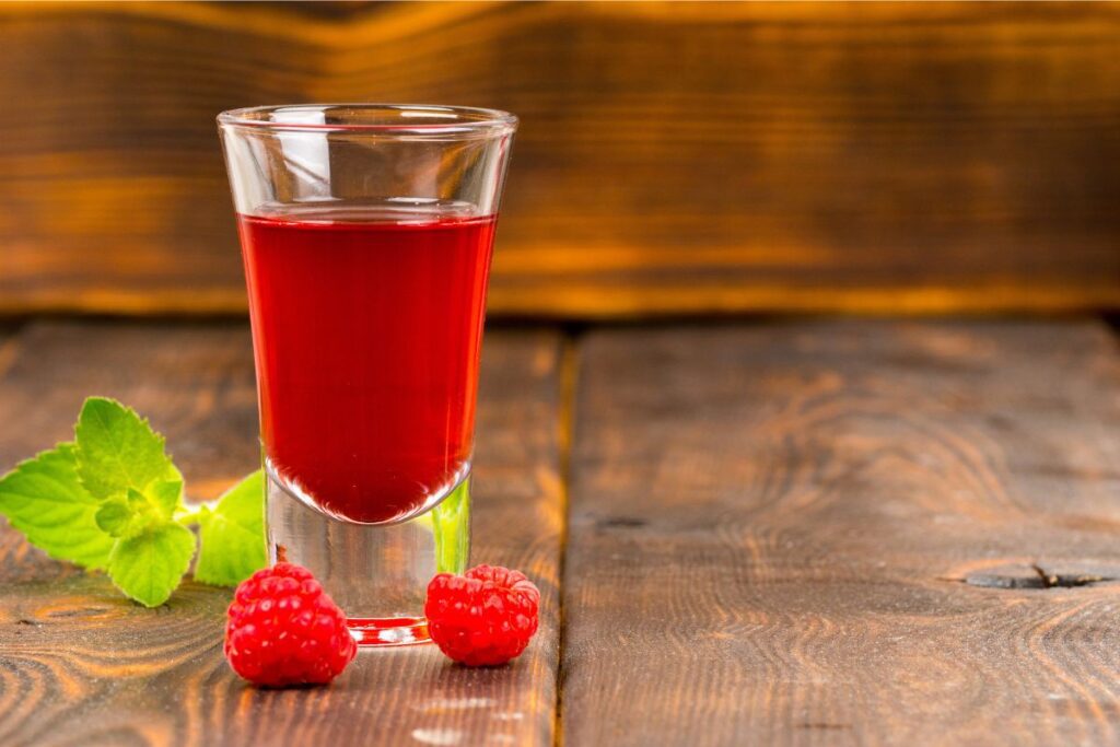 jak zrobić sok z malin na zimę i alkohol,