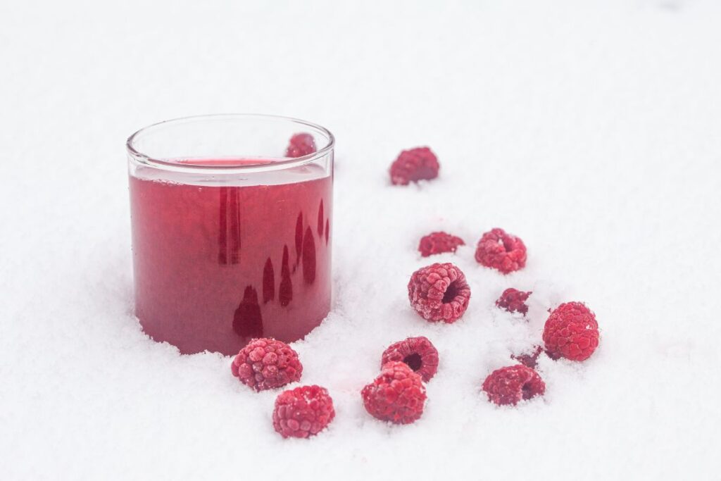 jak zrobić sok z malin na zimę - maliny to owoc pełen witamin, szczególnie zimą