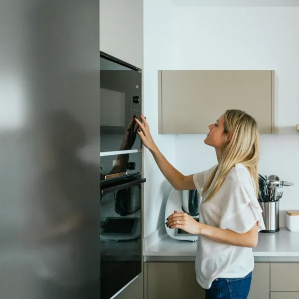 na jakiej wysokości piekarnik i mikrofala w słupku